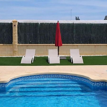 Belvilla By Oyo Villa Valerya Ibanez ภายนอก รูปภาพ