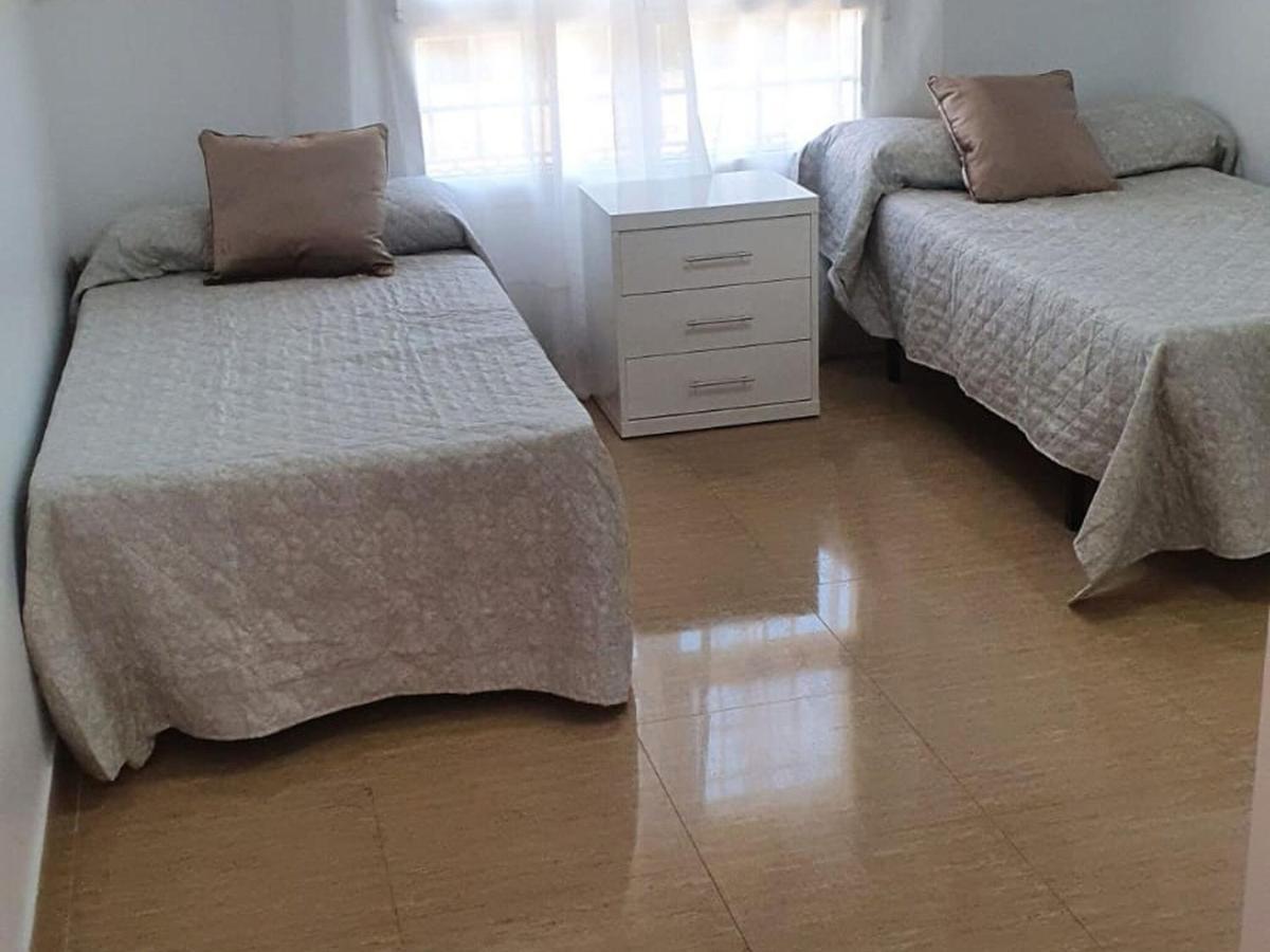 Belvilla By Oyo Villa Valerya Ibanez ภายนอก รูปภาพ
