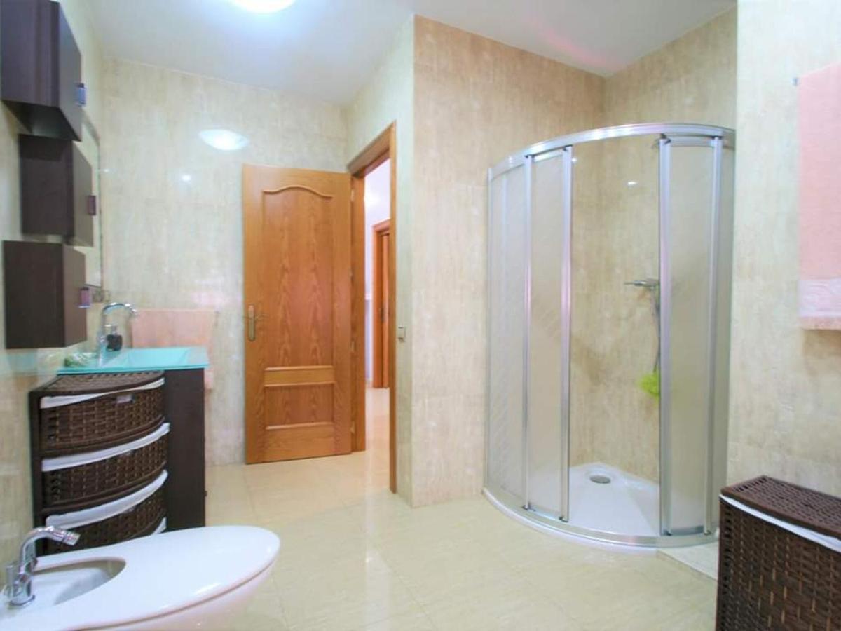 Belvilla By Oyo Villa Valerya Ibanez ภายนอก รูปภาพ