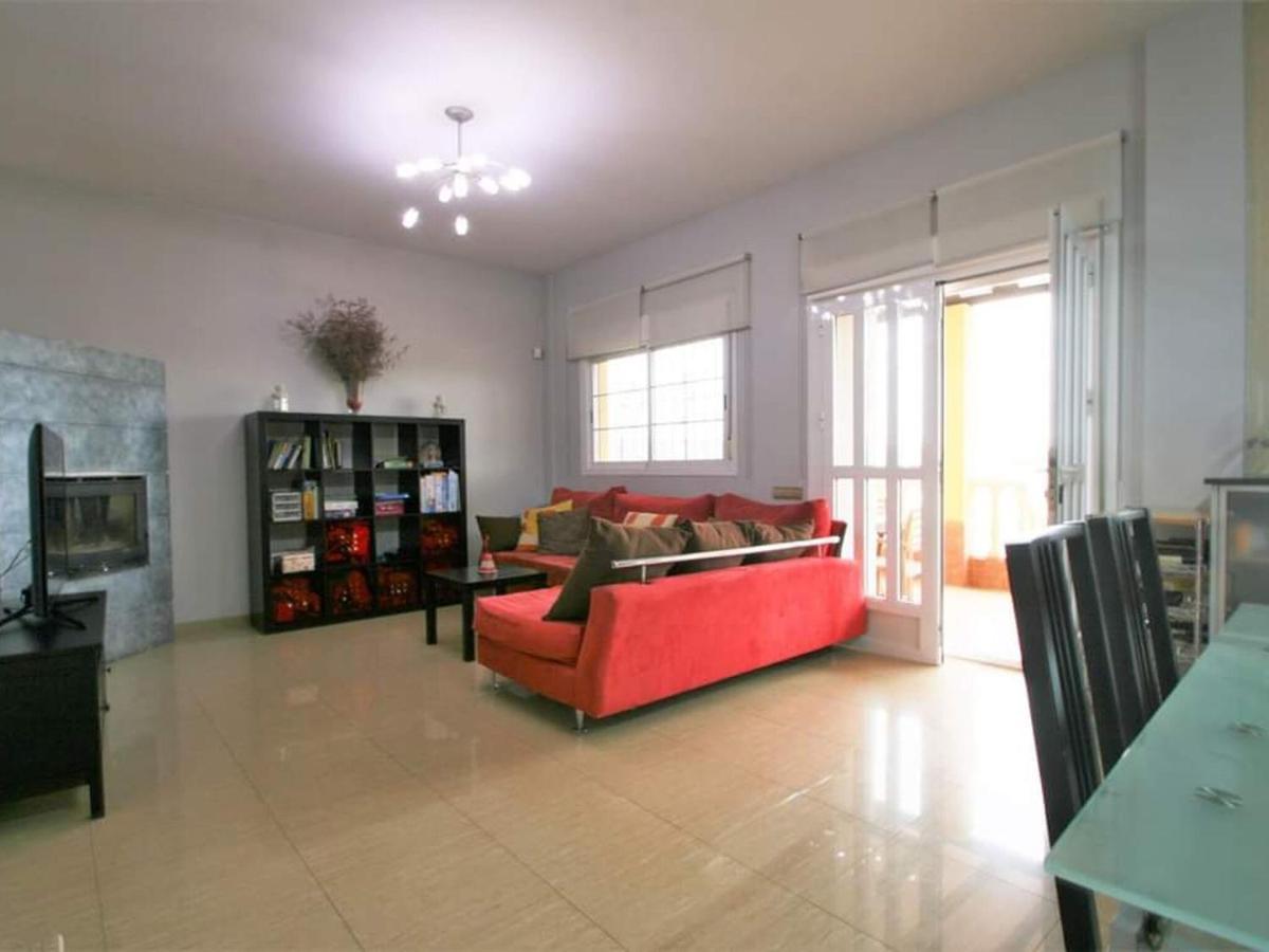Belvilla By Oyo Villa Valerya Ibanez ภายนอก รูปภาพ